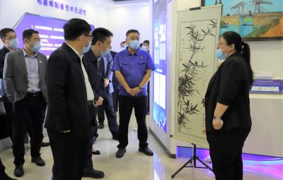 東北林業(yè)大學(xué)調(diào)研組一行到寶泰隆參觀調(diào)研