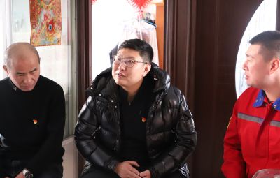 溫情走訪(fǎng)送祝福 節(jié)前慰問(wèn)暖人心|寶泰隆開(kāi)展“春節(jié)送溫暖 慰問(wèn)暖人心”活動(dòng)